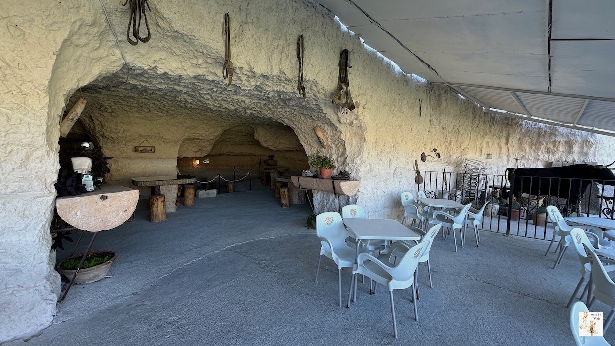 Casa cueva del diablo (Alcalá del Júcar)